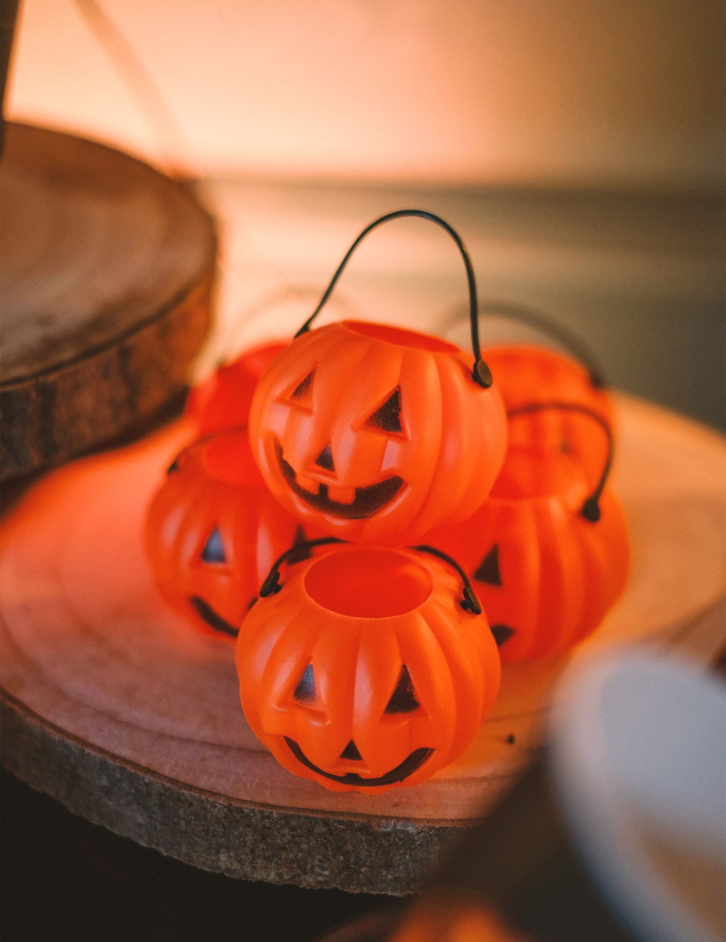 6 Mini Halloween Bunge Buckets 6,5 x 5 cm