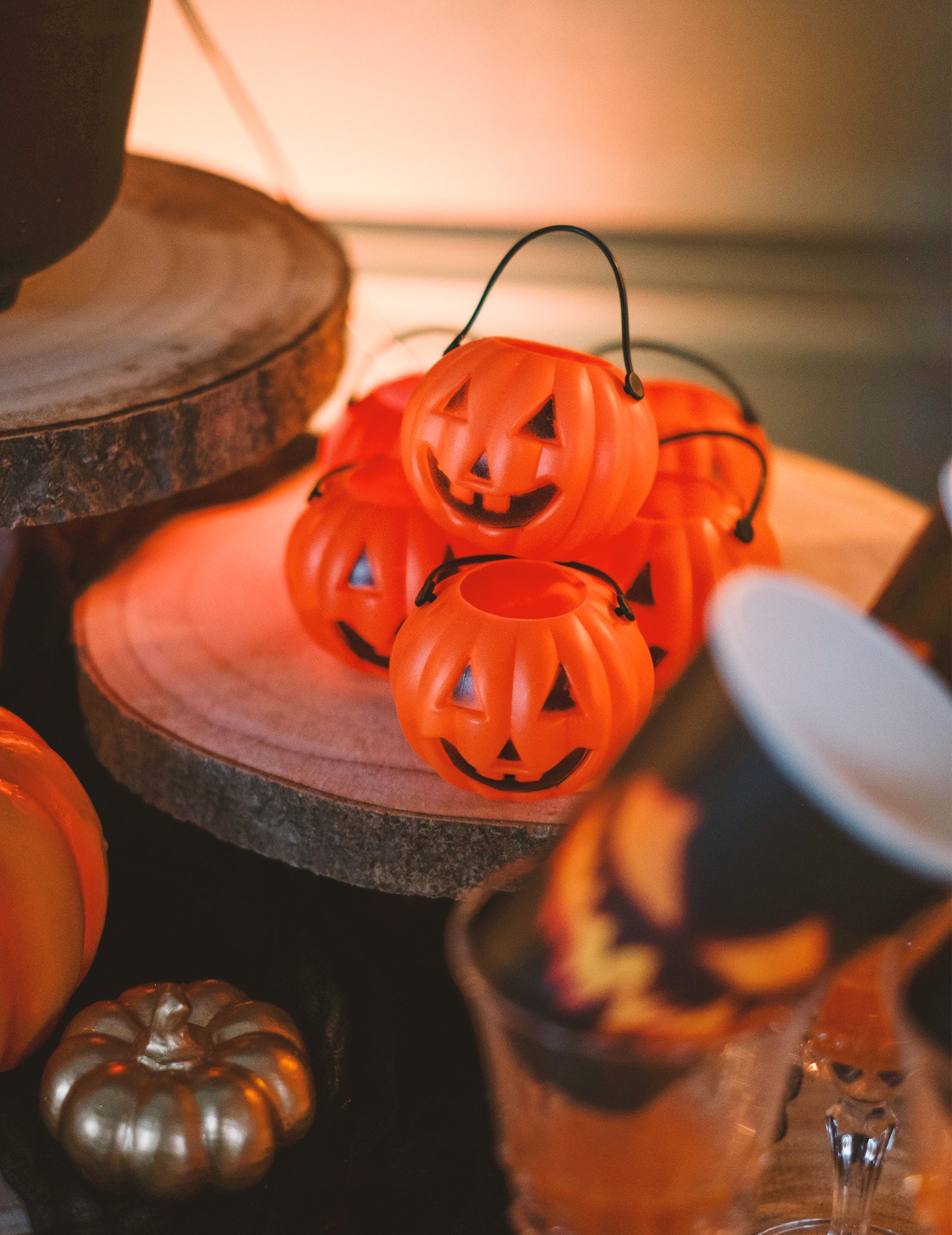 6 Mini Halloween Bunge Buckets 6,5 x 5 cm